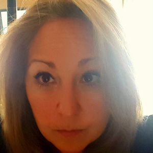 Meet your Posher, Debbi